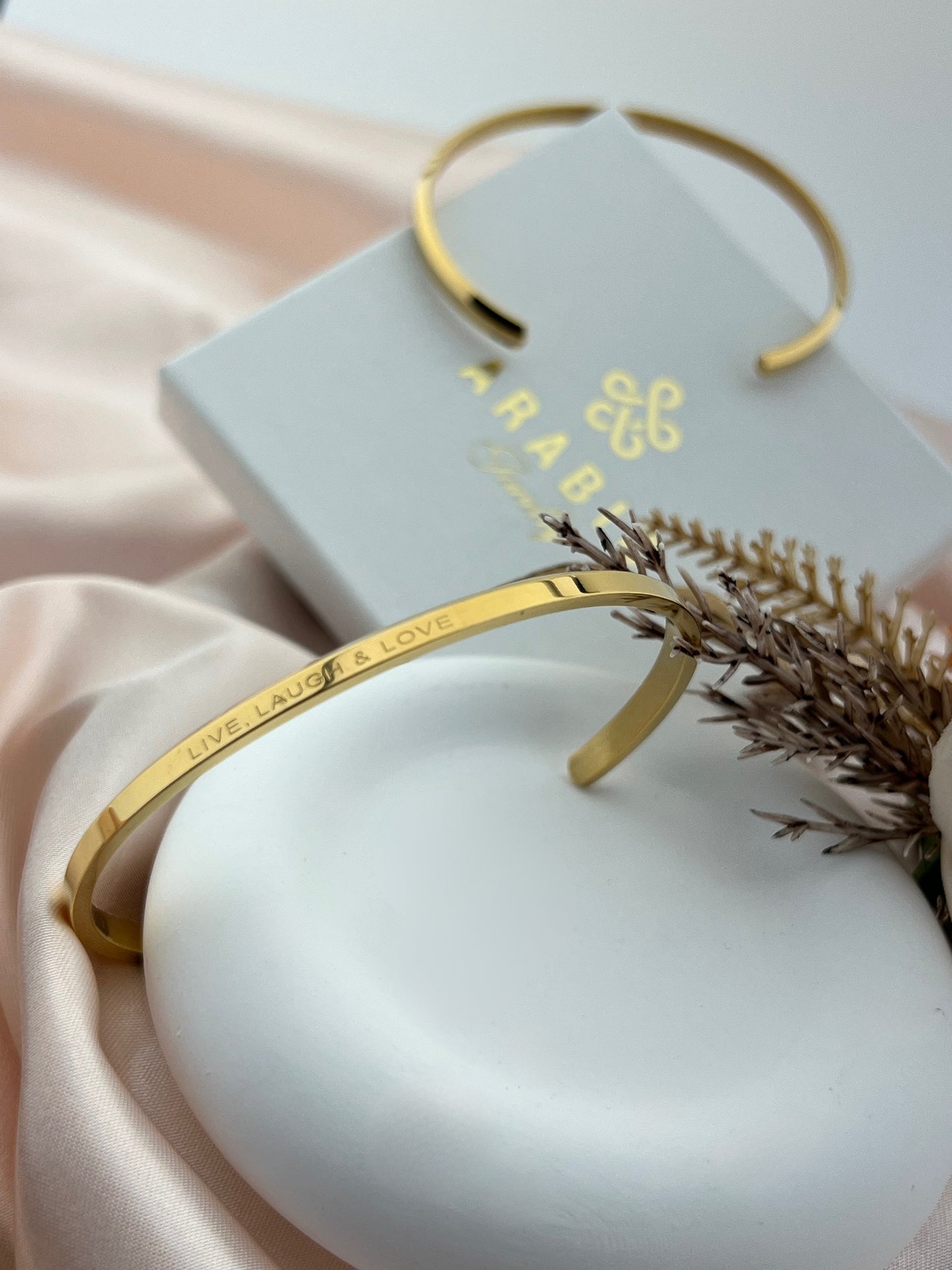 Armband Live Laugh Love